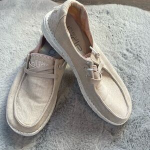 Hey Dude women's Wendy loafers